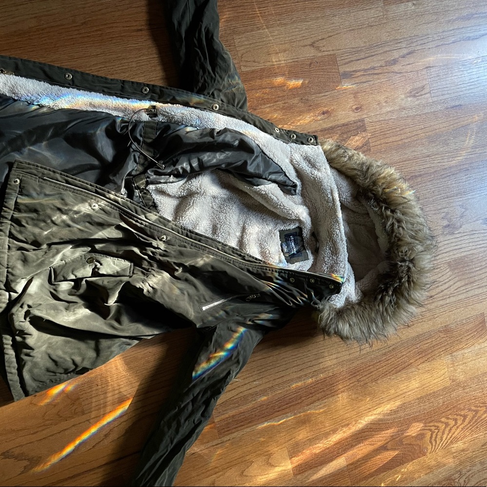 Liz Claiborne winter coat with faux fur trimmed hood